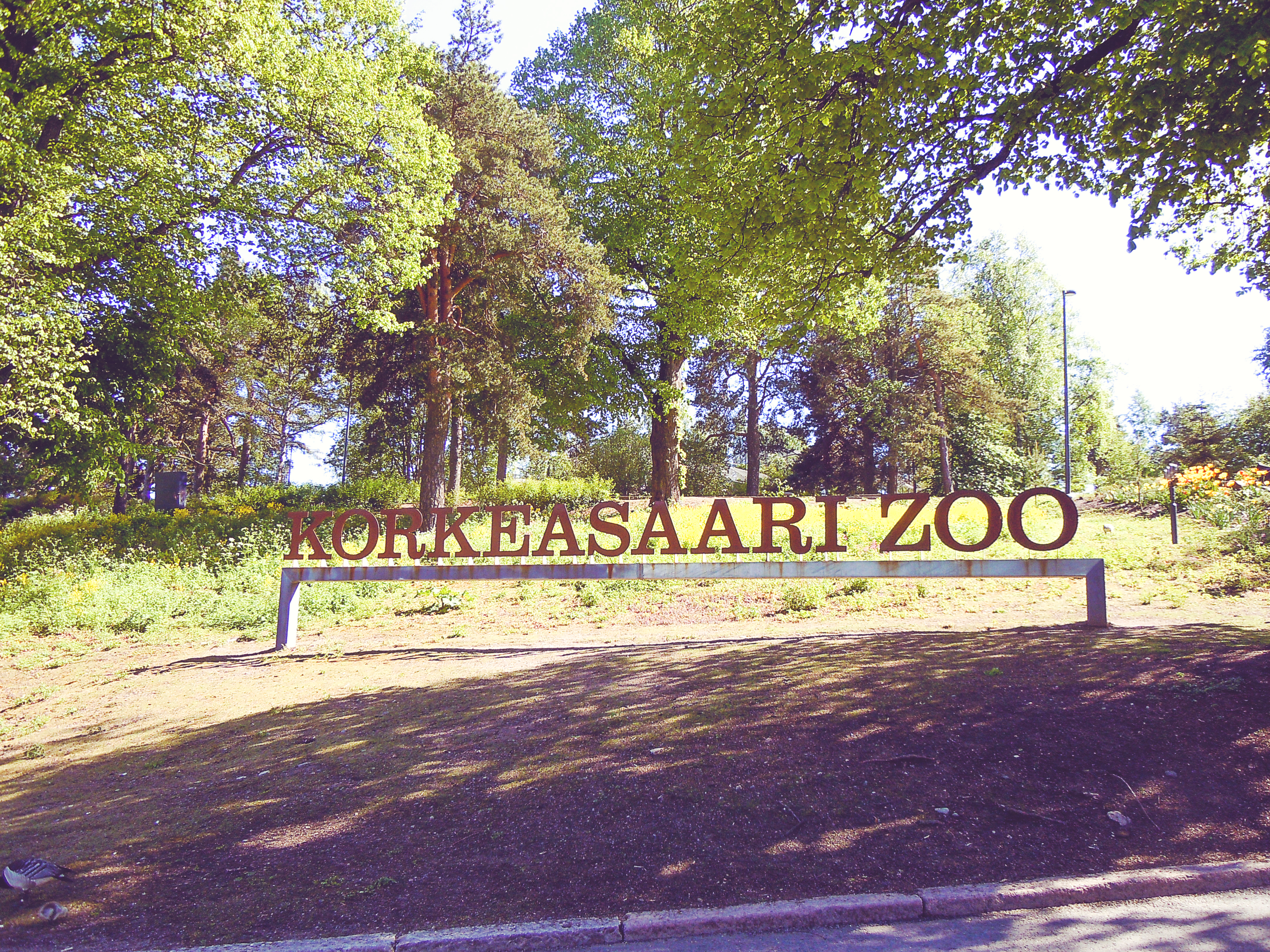 Helsinki Zoo Sign.jpg