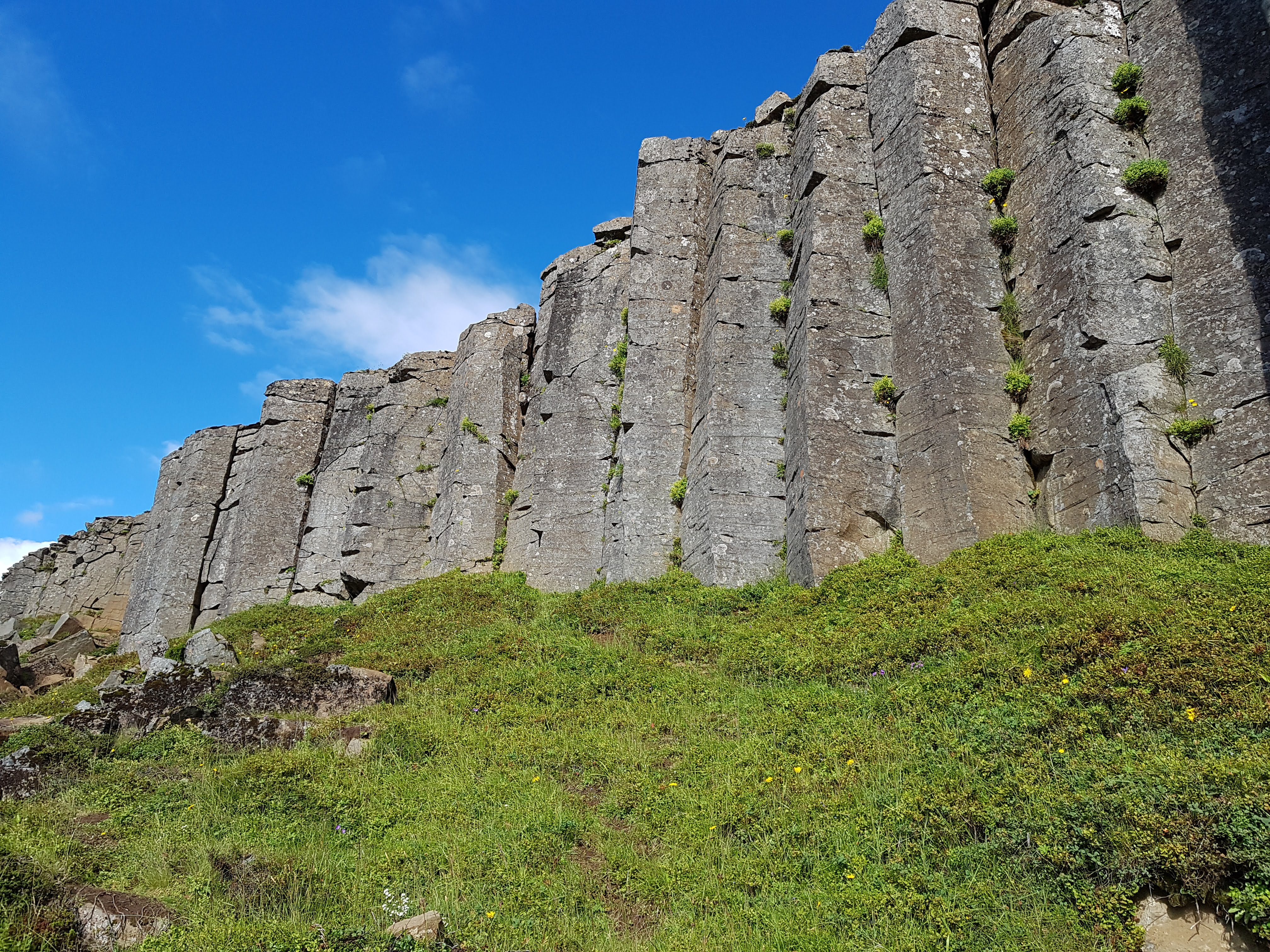 Gerðuberg Snæfellsnes.jpg